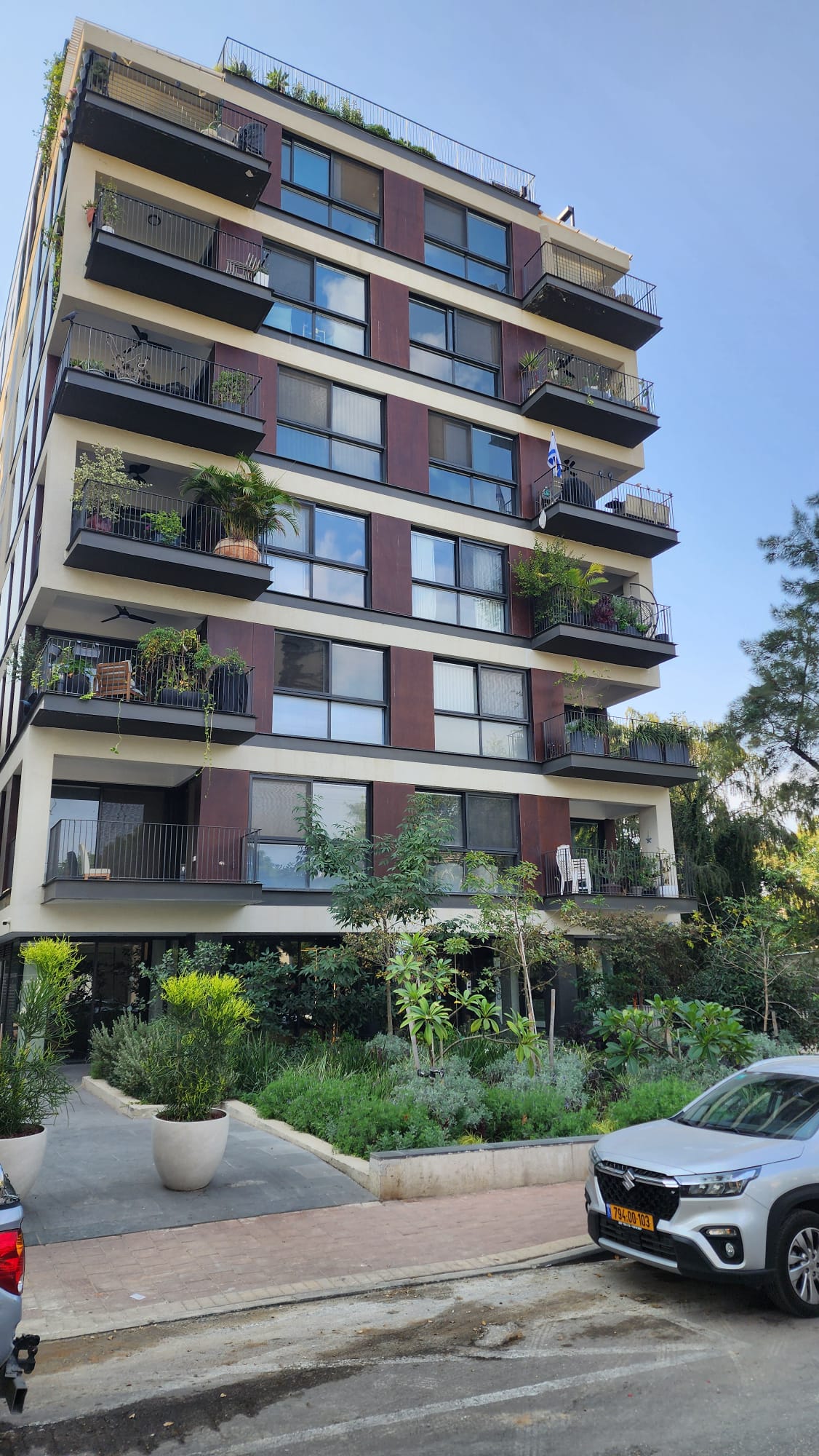 WhatsApp Image 2025-11-05 at 09.45.57